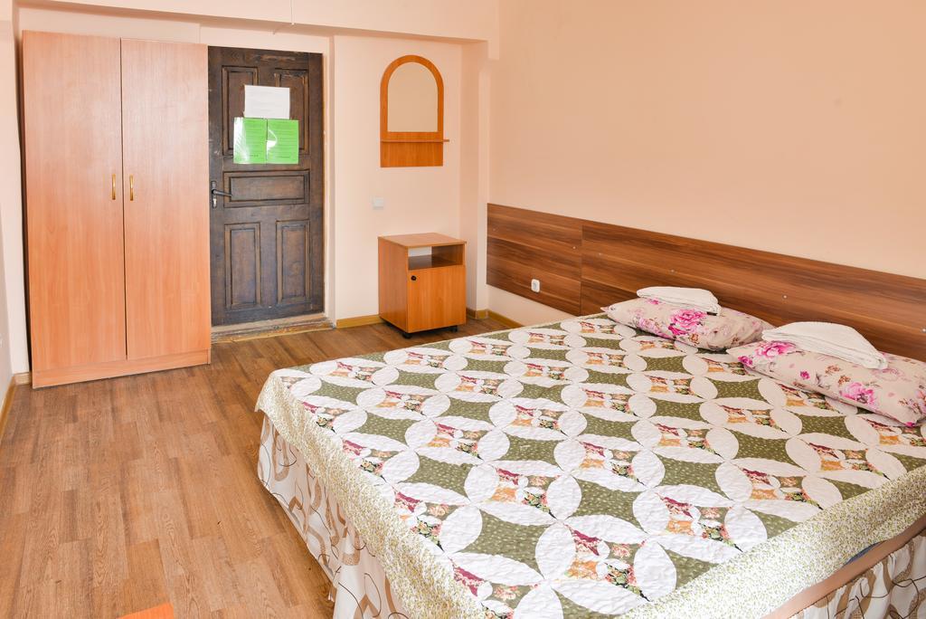 Economy Hotel Zhyger Akmola Esterno foto