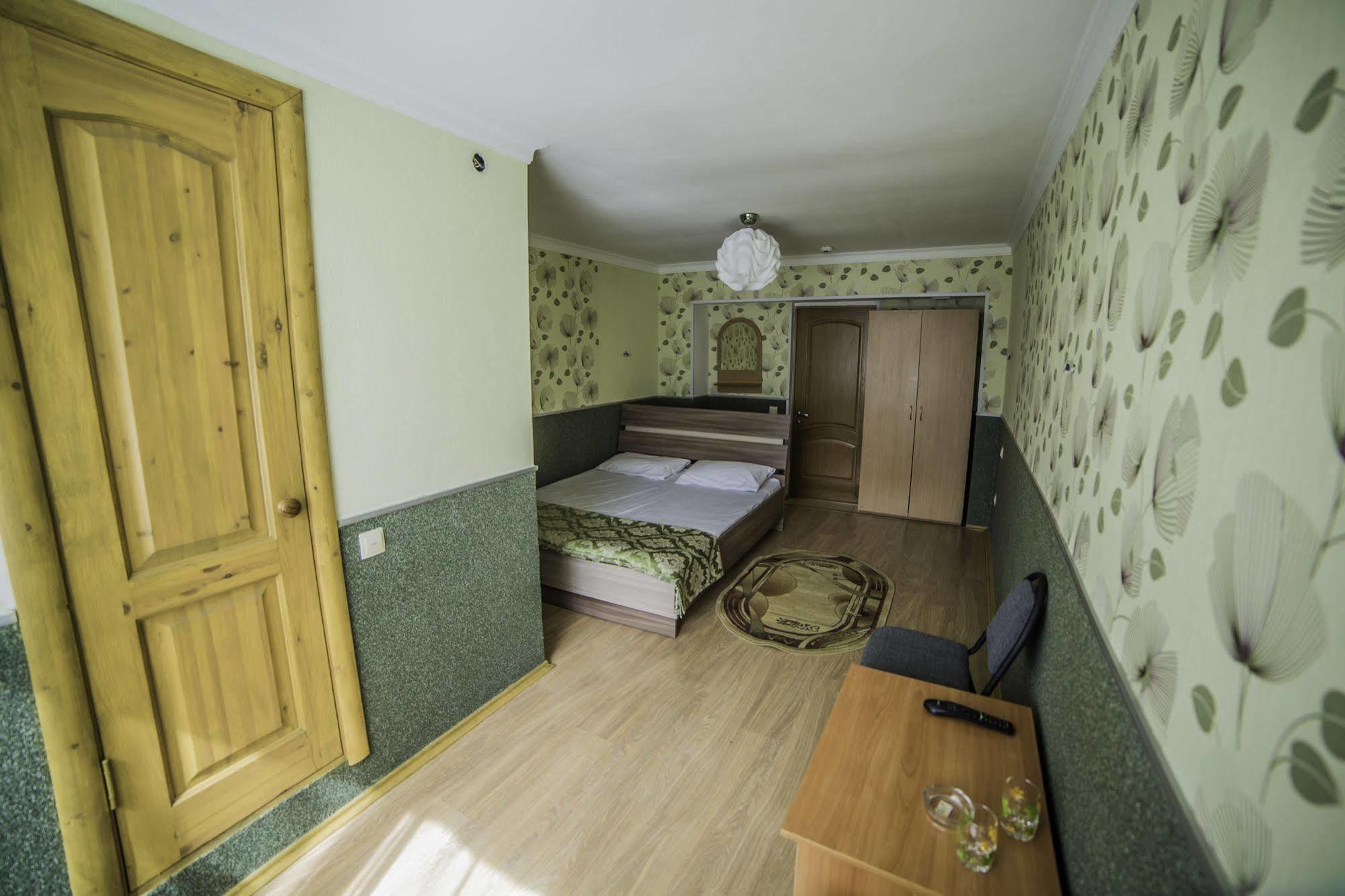 Economy Hotel Zhyger Akmola Esterno foto